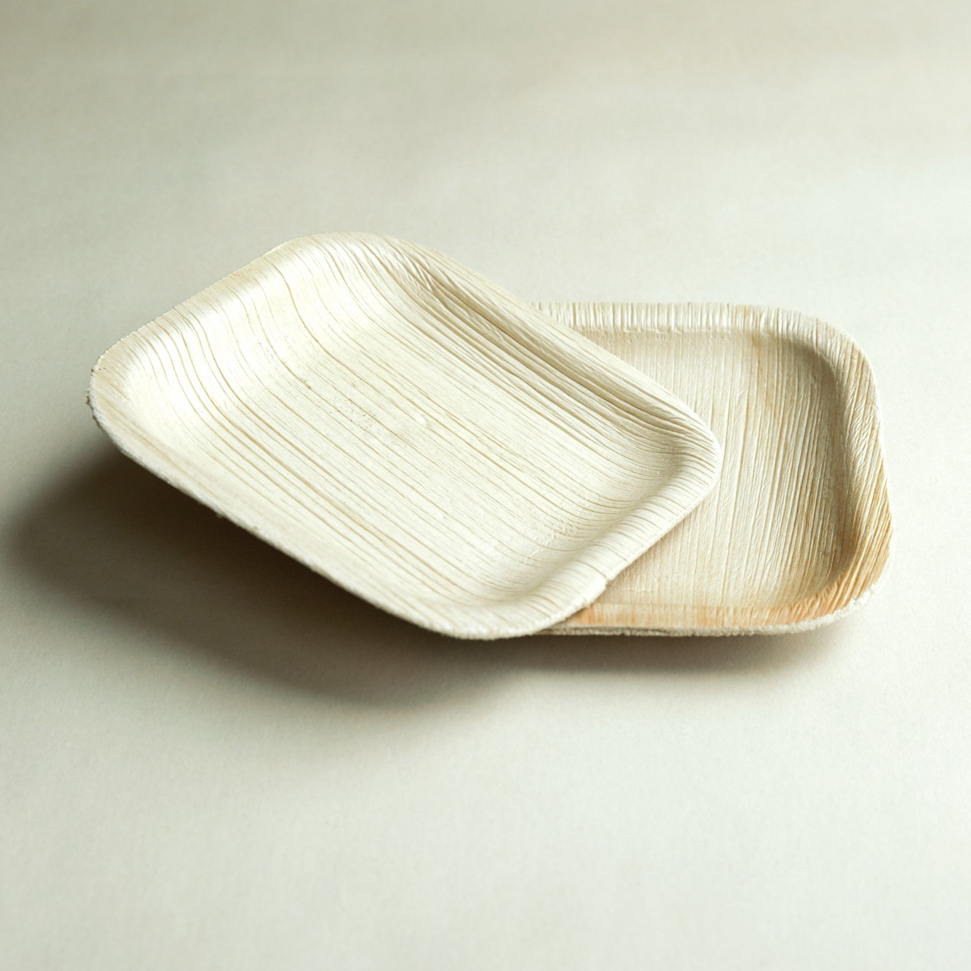 6" / 15 cm Square Palm Leaf Plate - Eco Leaf Products